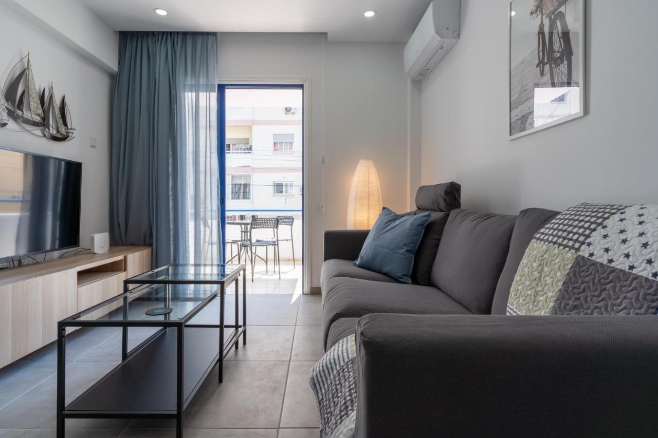 Odyssey - Captivating 2-Bedroom Retreat In Larnaca Exteriér fotografie