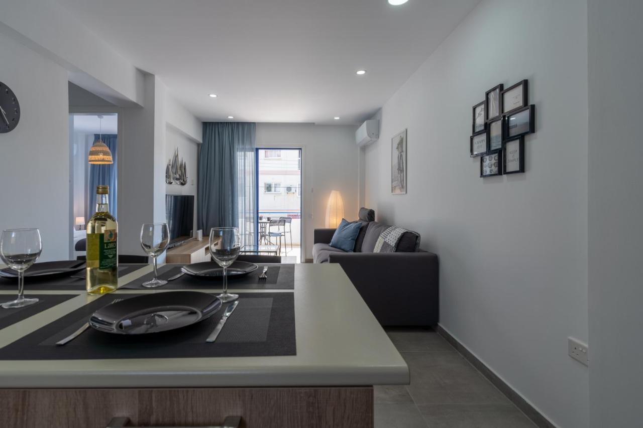 Odyssey - Captivating 2-Bedroom Retreat In Larnaca Exteriér fotografie