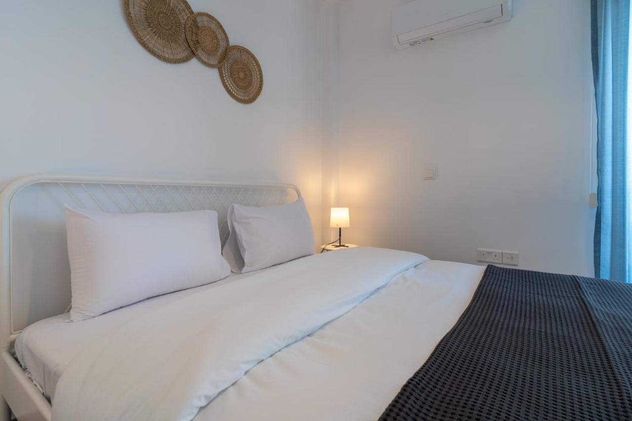 Odyssey - Captivating 2-Bedroom Retreat In Larnaca Exteriér fotografie