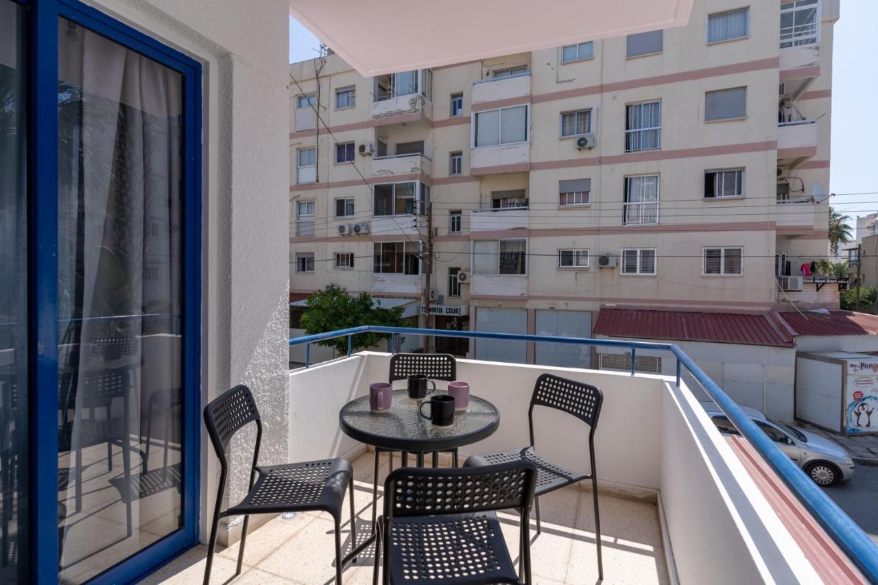 Odyssey - Captivating 2-Bedroom Retreat In Larnaca Exteriér fotografie